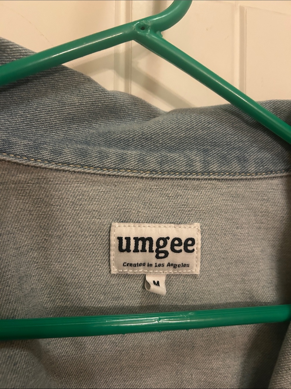 Umgee Light Blue Cropped Denim M Jacket with Floral Embroidery - Picture 2 of 4